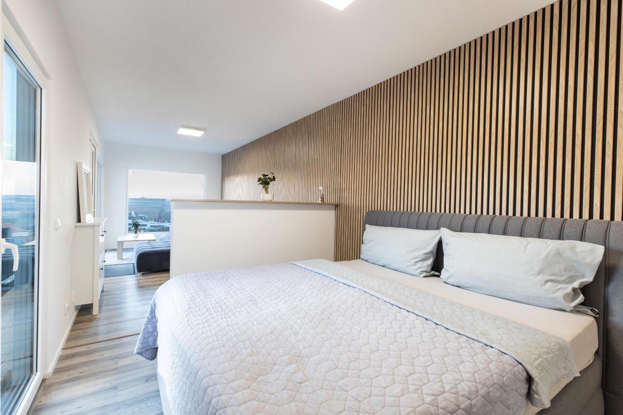 Airport Luxury Apartment & Spa ปราก ภายนอก รูปภาพ