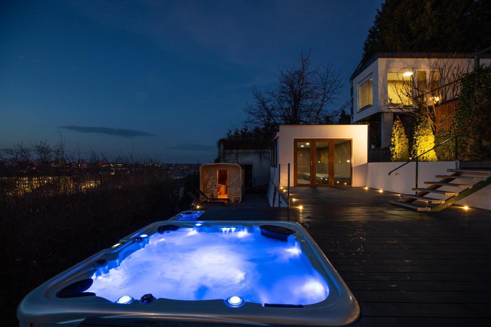 Airport Luxury Apartment & Spa ปราก ภายนอก รูปภาพ
