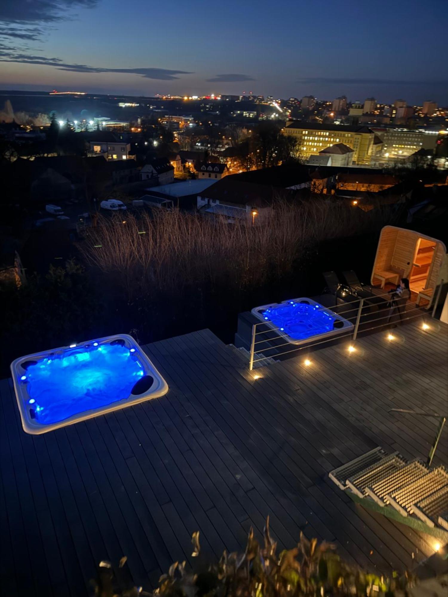 Airport Luxury Apartment & Spa ปราก ภายนอก รูปภาพ