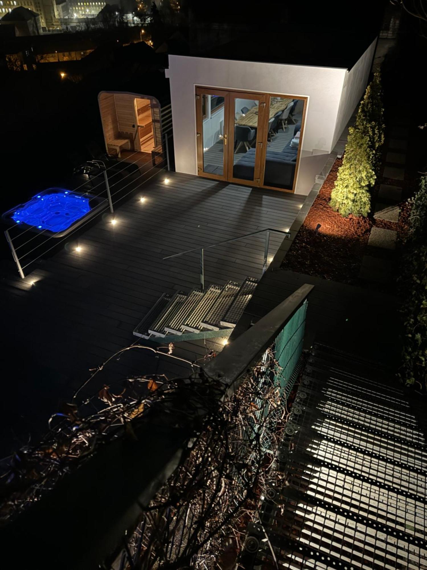 Airport Luxury Apartment & Spa ปราก ภายนอก รูปภาพ