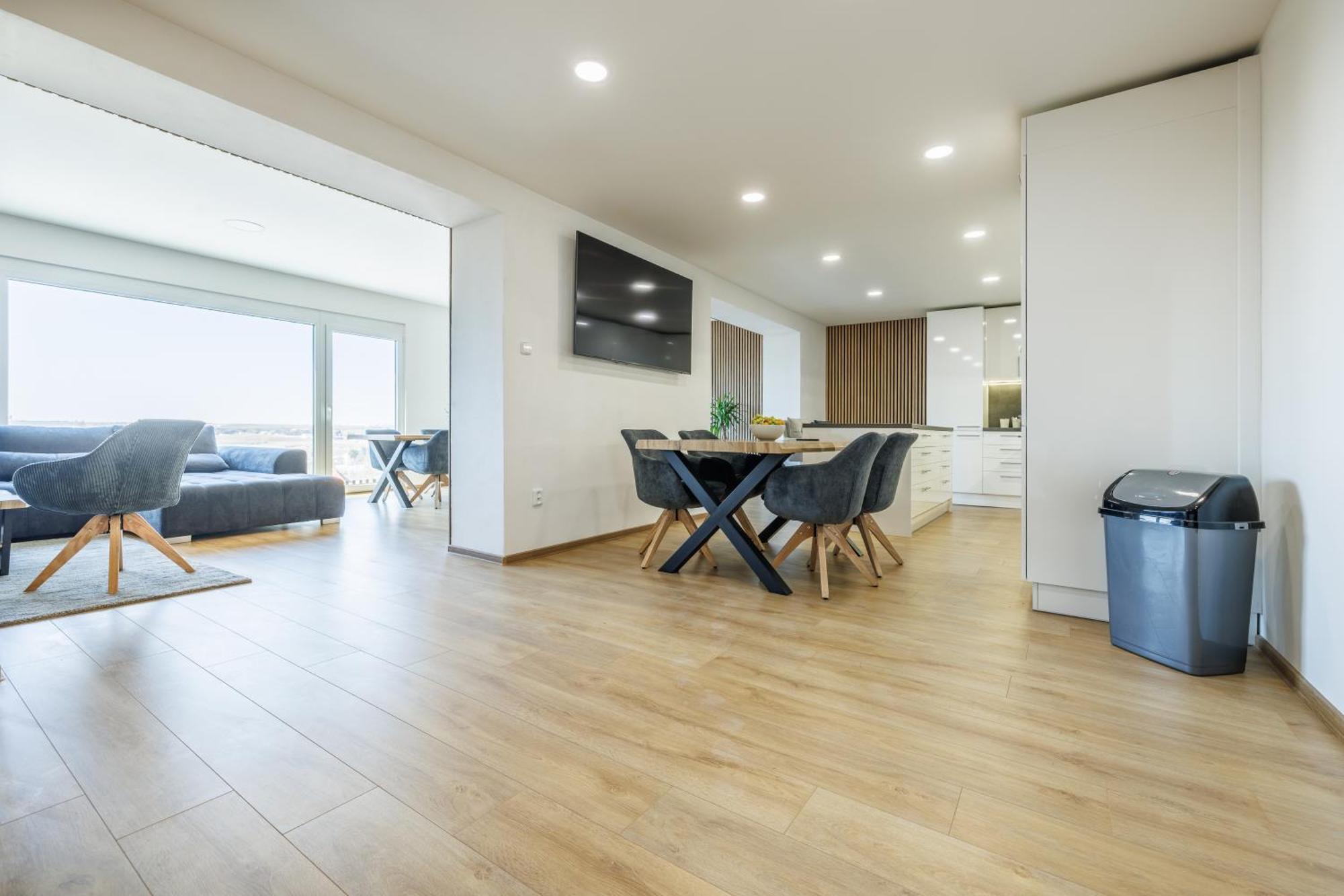 Airport Luxury Apartment & Spa ปราก ภายนอก รูปภาพ